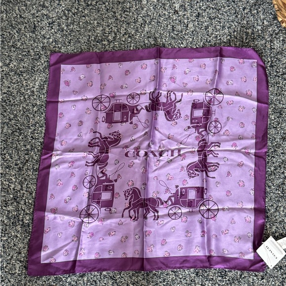 Coach Women's Horse and Carriage Tea Rose Print Silk Bandana - Picture 1 of 7